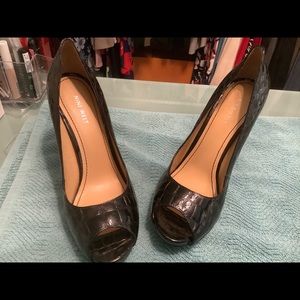 Women’s black heel 10.5